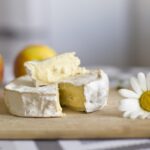 Formaggi ad alto contenuto di grassi, sconsigliati per chi ha colesterolo alto.